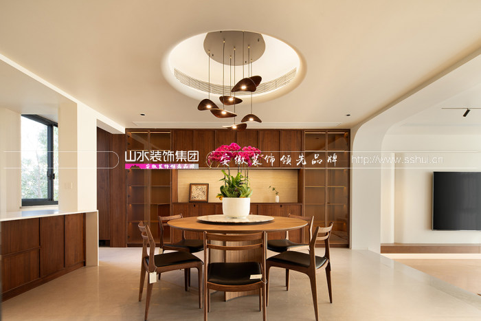  260㎡中古風(fēng)，奶油與木色交織，雕琢?xí)r光藝術(shù)，多層空間敘說生活浪漫