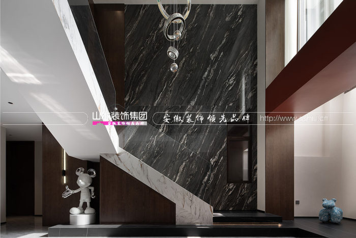 380㎡意式風(fēng)格底復(fù)，雙層空間+簡奢設(shè)計(jì)，用材質(zhì)碰撞喚醒空間生命力