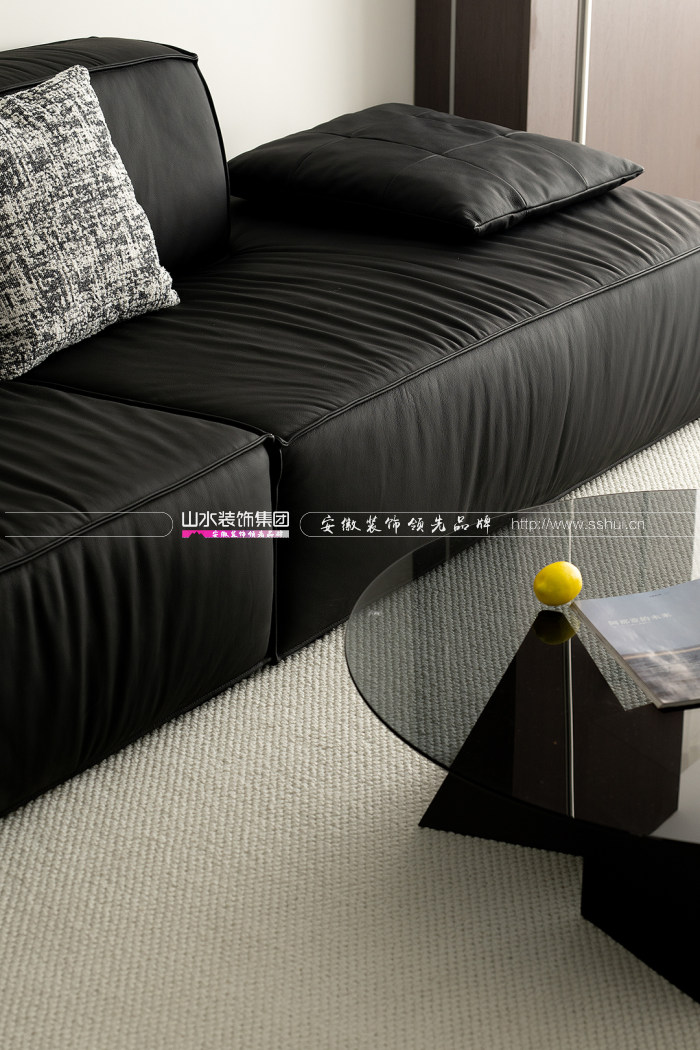 120㎡简约风，无主灯+黑白灰经典搭配，素雅之境简而不凡