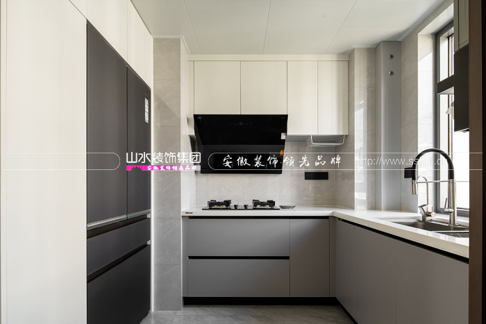 120㎡简约风，无主灯+黑白灰经典搭配，素雅之境简而不凡