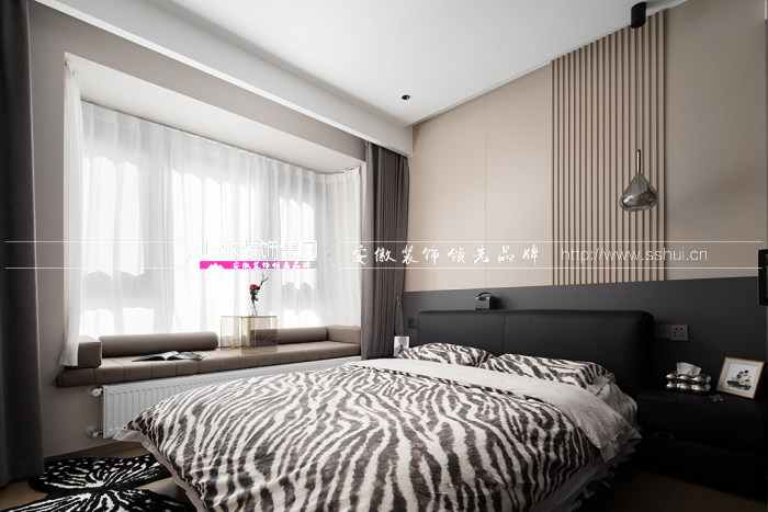 138㎡現(xiàn)代輕奢風(fēng)，高階審美被具象化，多元空間演繹不凡生活