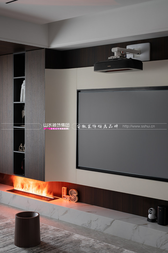 138㎡現(xiàn)代輕奢風(fēng)，高階審美被具象化，多元空間演繹不凡生活