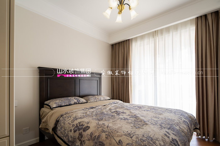 128㎡美式風新案，用細節充盈空間，微復古里藏著生活的優雅從容