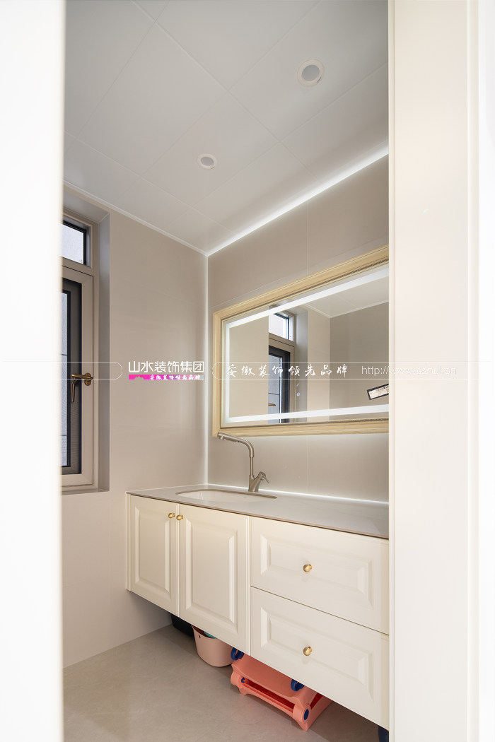 128㎡美式風新案，用細節充盈空間，微復古里藏著生活的優雅從容