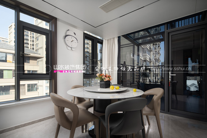 260㎡意式風，雙層空間解鎖復式人生，細節處皆是高級與奢雅