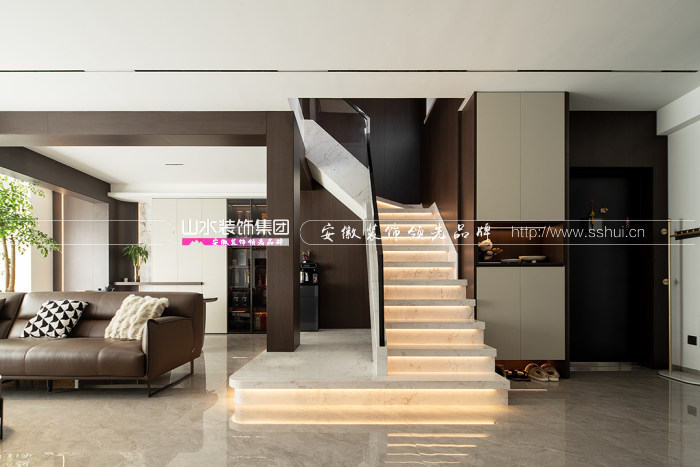 260㎡意式風，雙層空間解鎖復式人生，細節處皆是高級與奢雅