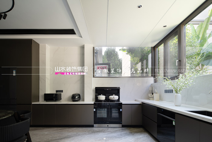 300㎡意式輕奢風別墅，將奢雅融入空間肌理，演繹毫米級的精致