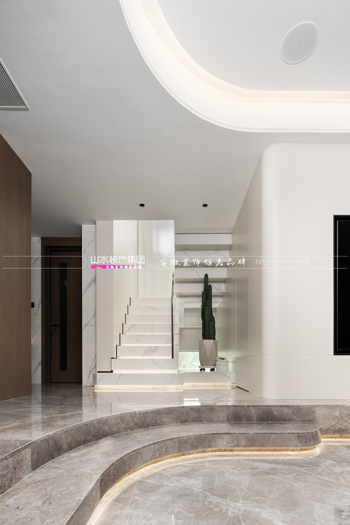 220㎡意式風,一方小院、功能重組,無邊界空間藏著生活煙火氣 220㎡意式風,一方小院、功能重組,無邊界空間藏著生活煙火氣