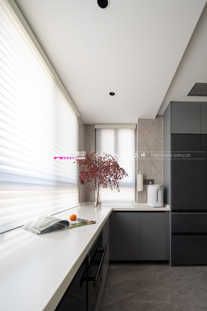 450㎡現代風頂復,石材與木質碰撞,光與影描摹空間的秩序之美 450㎡現代風頂復,石材與木質碰撞,光與影描摹空間的秩序之美