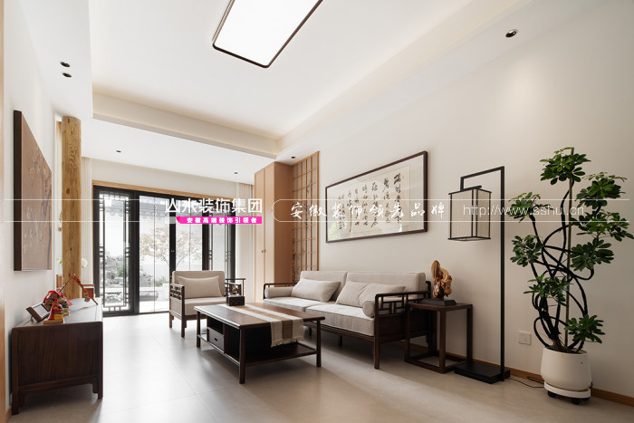 300㎡現(xiàn)代中式原木風，精準還原，將山水禪意揉進生活日常