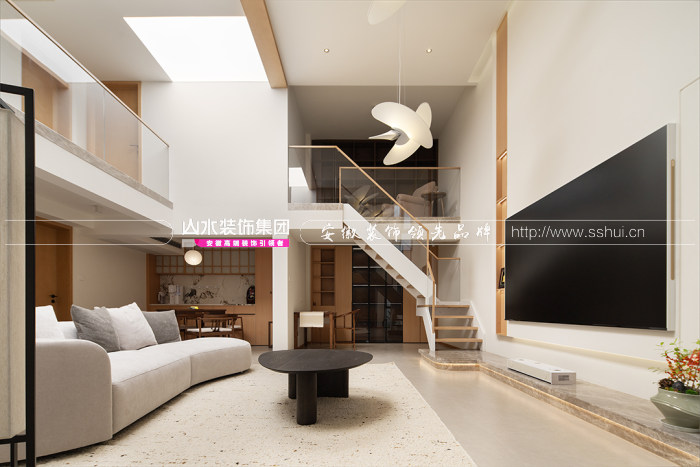 300㎡現(xiàn)代中式原木風，精準還原，將山水禪意揉進生活日常