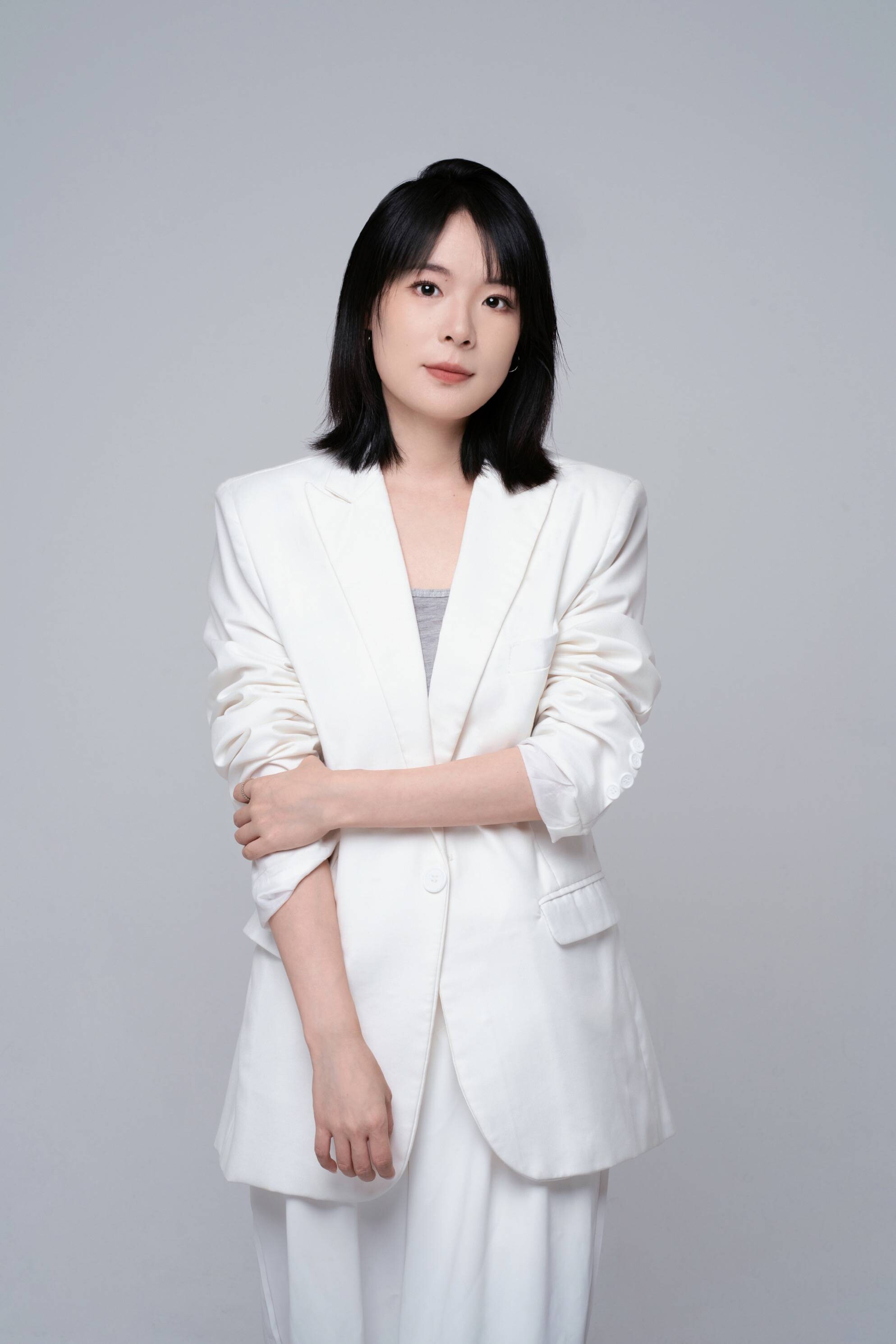 束婷设计师
